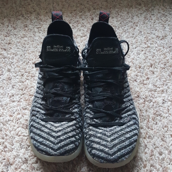 Lebron 16 oreos - Picture 3 of 4